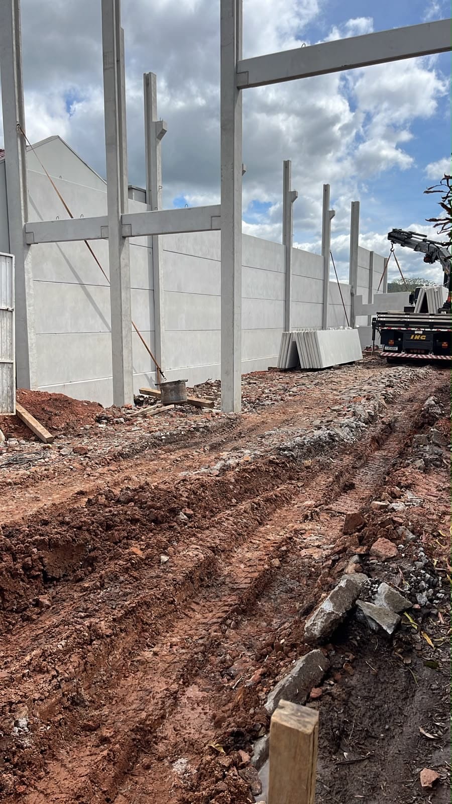 Investimento Imobiliário, Santa Cruz do Sul: Placas de parede encaixadas nos pilares
